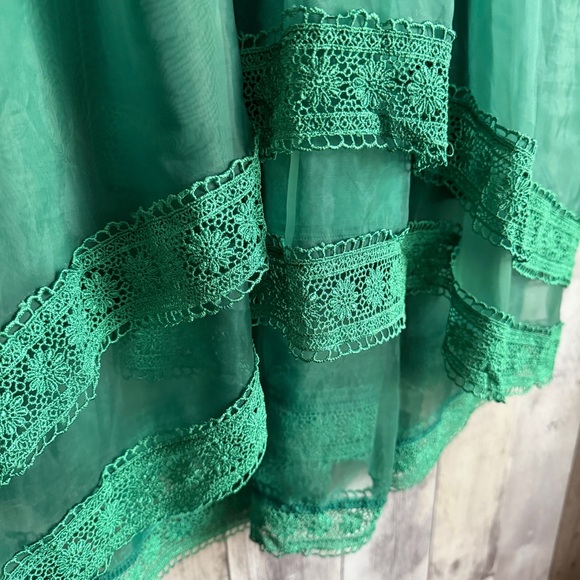 Trish Scully Green Lace girls dress - Picture 4 of 10